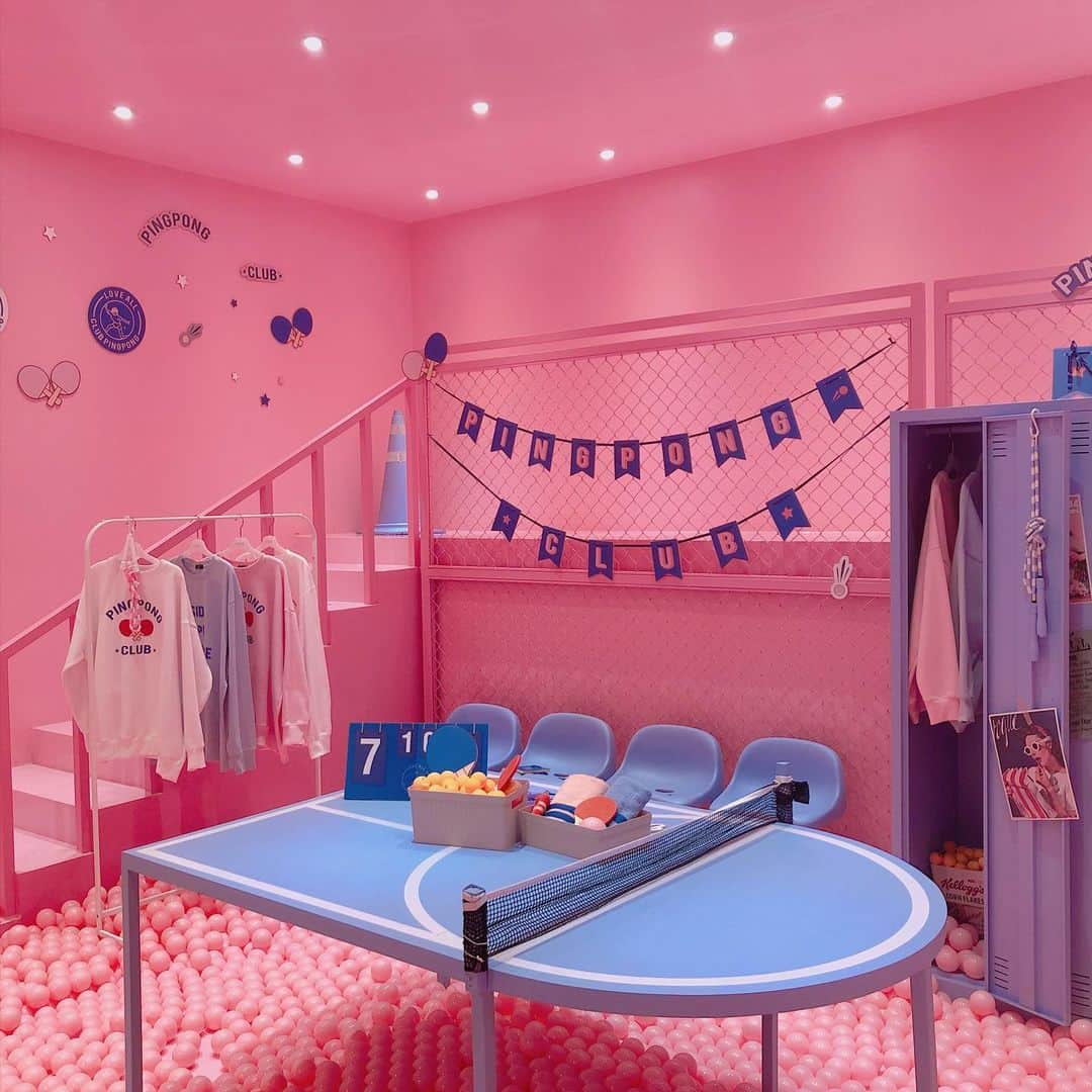 Chuuのインスタグラム：「Have you ever seen this pink world? 🎀」