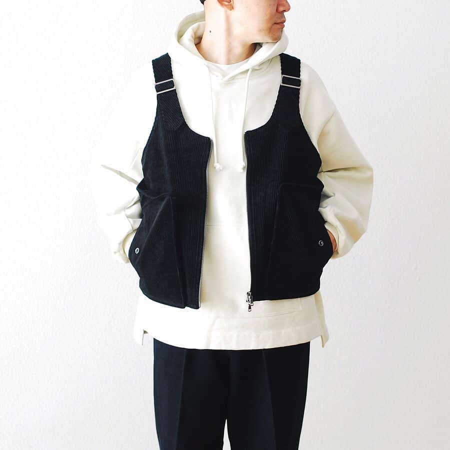 wonder_mountain_irieさんのインスタグラム写真 - (wonder_mountain_irieInstagram)「_ WELLDER / ウェルダー "Utility Vest " ￥48,400- _ 〈online store / @digital_mountain〉 https://www.digital-mountain.net/shopdetail/0000000010188/ _ 【オンラインストア#DigitalMountain へのご注文】 *24時間受付 *15時までのご注文で即日発送 *1万円以上ご購入で送料無料 tel：084-973-8204 _ We can send your order overseas. Accepted payment method is by PayPal or credit card only. (AMEX is not accepted)  Ordering procedure details can be found here. >>http://www.digital-mountain.net/html/page56.html _ #WELLDER #ウェルダー _ 本店：#WonderMountain  blog>> http://wm.digital-mountain.info/ _ 〒720-0044  広島県福山市笠岡町4-18  JR 「#福山駅」より徒歩10分 (12:00 - 19:00 水曜・木曜定休) #ワンダーマウンテン #japan #hiroshima #福山 #福山市 #尾道 #倉敷 #鞆の浦 近く _ 系列店：@hacbywondermountain _」1月22日 18時37分 - wonder_mountain_