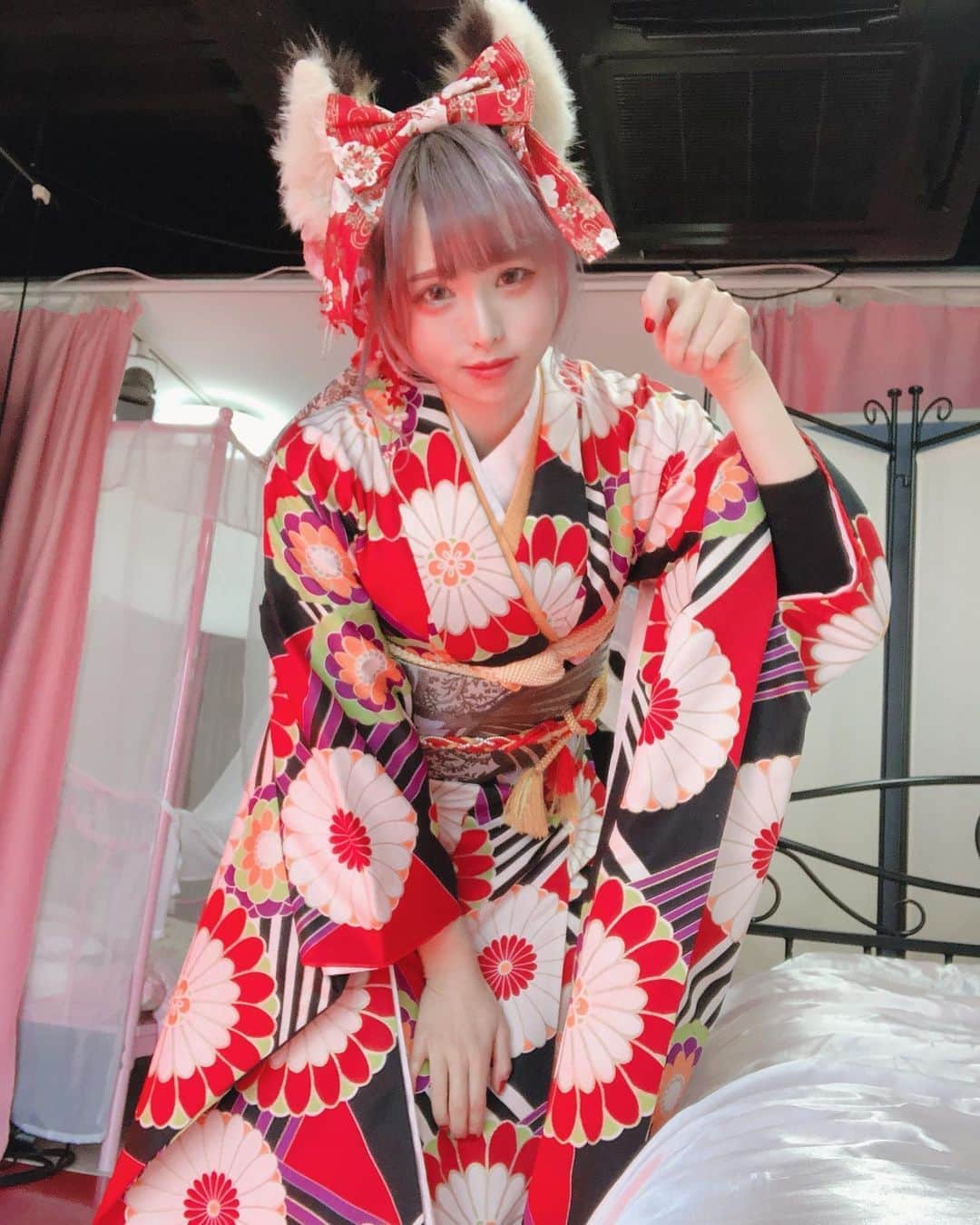 ゆかにゅんさんのインスタグラム写真 - (ゆかにゅんInstagram)「#costume #cosplay #コスプレ #コスプレイヤー #selfie #kimonostyle  #自撮り女子 #Japanesekimono #‪着物女子 #japanesemodel #photograph #picture #portrait #tokyo #instagood #tokyofashion #snap #model #gallery #ポートレート #portraitphotgraphy #写真好きな人と繋がりたい #写真撮ってる人と繋がりたい #ポートレート女子 #東京カメラ部 #作品撮り #japan_of_insta #Japanesegirl #followme」1月22日 18時35分 - yuka_neko_nyun
