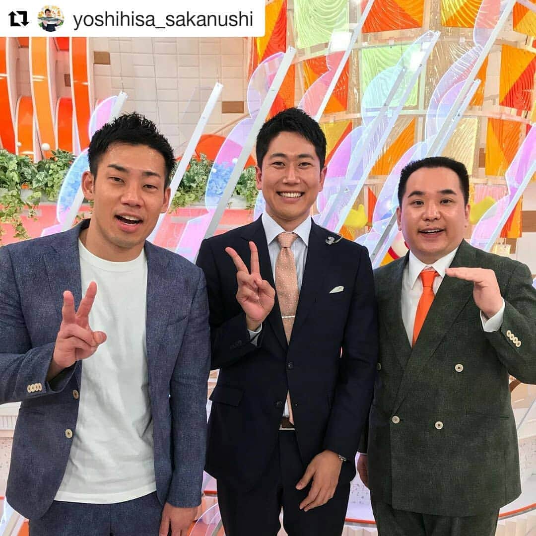 のインスタグラム：「#Repost @yoshihisa_sakanushi (@get_repost) ・・・ めざましテレビで今月のマンスリーエンタメプレゼンターを担当してくださってる「ミルクボーイ」のお二人🥛  お忙しい中、毎週ありがとうございます！  来週も何卒！  #めざましテレビ #ミルクボーイ #内海さん　#駒場さん  #フジテレビ系列#FNS#8ch#OHK#岡山放送」