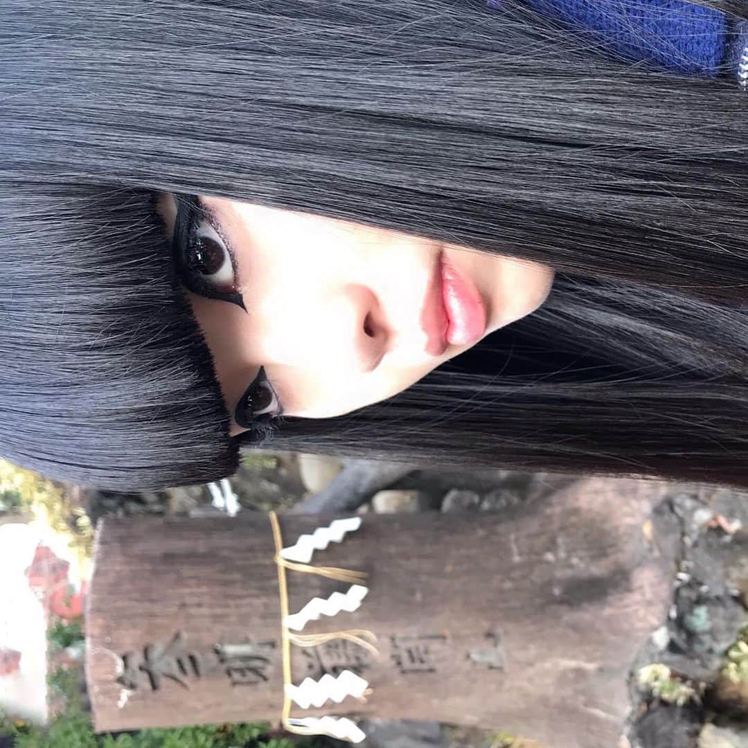 森山穂乃香のインスタグラム：「1月22日🇯🇵🗻🕊🌳⛩🙏🏻 #一粒万倍日 #鳩森八幡神社 #日本 #富士塚 #Shrine」