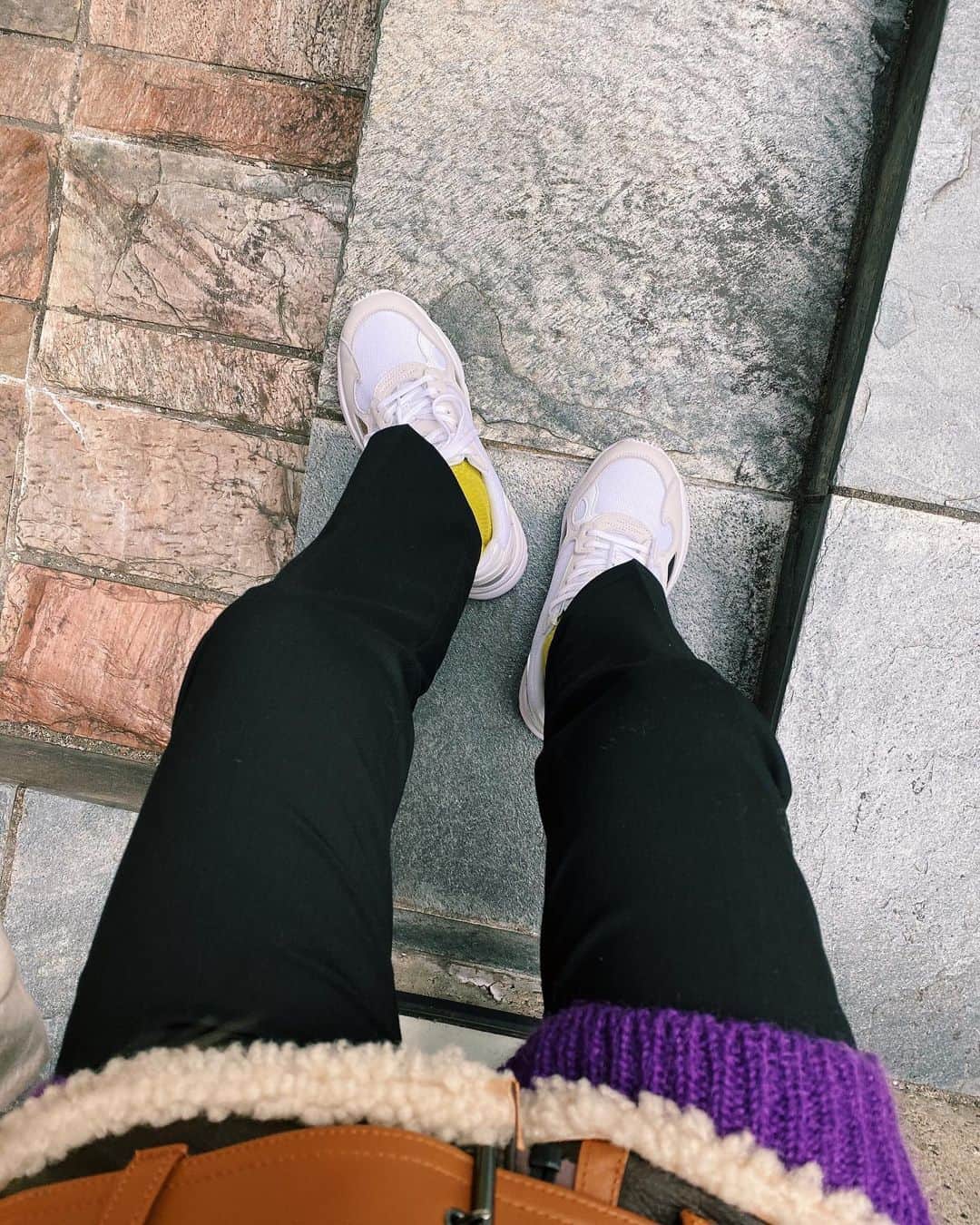 のインスタグラム：「. @adidas デビュー👟 . #mihoc_fashion #adidas #vintagefashion #janesmith」