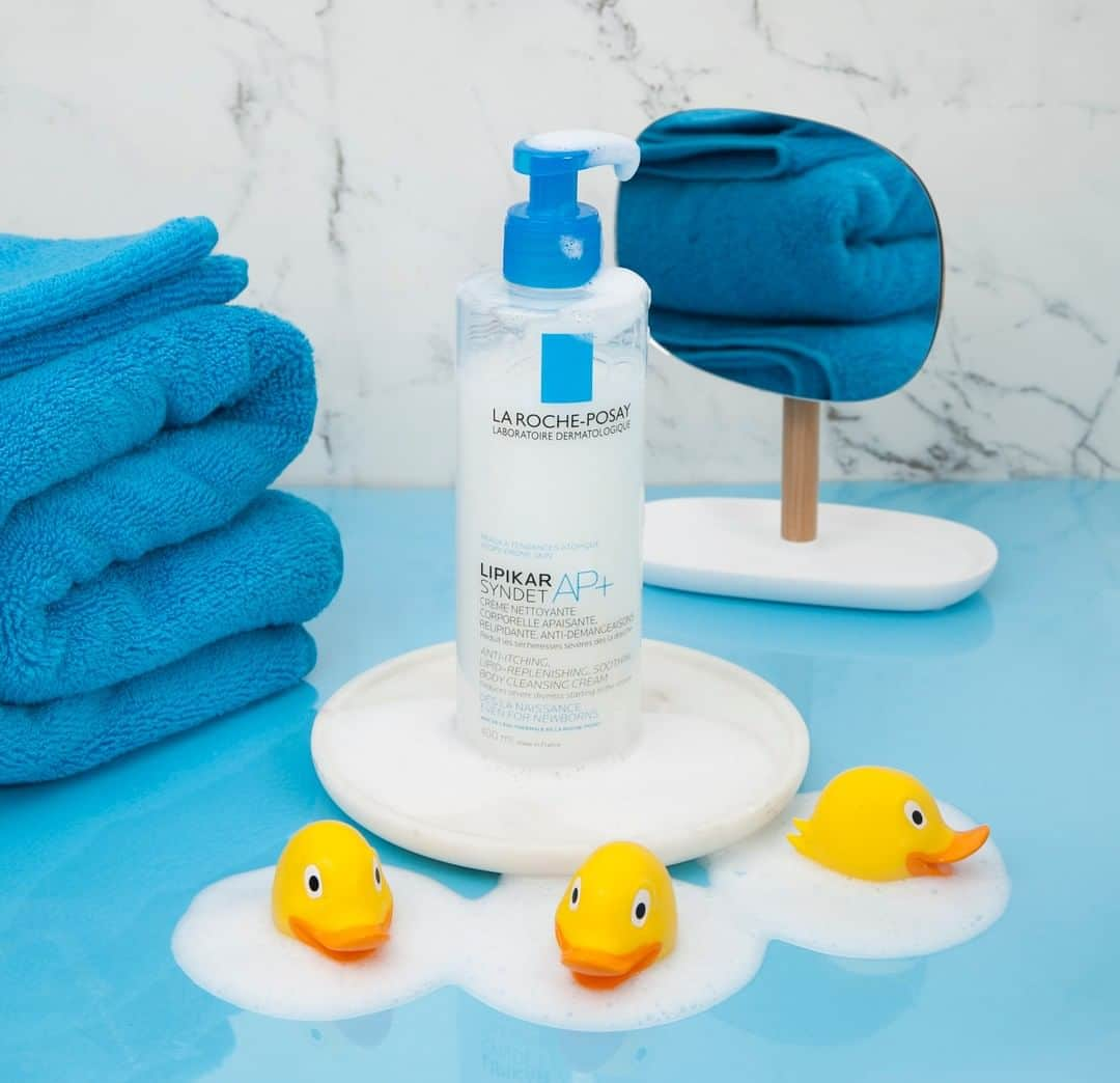 LA ROCHE-POSAY JAPAN ラロッシュポゼさんのインスタグラム写真 - (LA ROCHE-POSAY JAPAN ラロッシュポゼInstagram)「. ＼新生児から大人まで使える、敏感肌用全身洗浄料／ . 新生児の赤ちゃんから使えるリピカ サンデAP+ フェイス&ボディウォッシュ は、肌をなめらかに整え、しっとり洗い上げます。 . フェイスからボディまで全身に使え、洗い上がりもうるおいが続きます。 乾燥しやすいこの季節に、ぜひお試しください。 . リピカ サンデAP+ フェイス&ボディウォッシュ ¥3,630(税込) . #ラロッシュポゼ #larocheposay #リピカサンデAP  #乾燥肌 #敏感肌 #乾燥対策  #スキンケア #低刺激 #低刺激設計 #敏感肌コスメ #ドクターズコスメ #ボディウォッシュ #ボディケア #全身洗浄料  #保湿ケア  #スキンケアマニア  #ライフスタイル #美容好きさんと繋がりたい #おすすめコスメ #スキンケア購入品 #スキンケアマイスター #肌荒れ対策 #肌活 #スキンケア好きさんと繋がりたい #潤い #保湿 #柔らか肌 #肌ケア #美肌ケア #美肌作り」1月22日 19時22分 - larocheposayjp