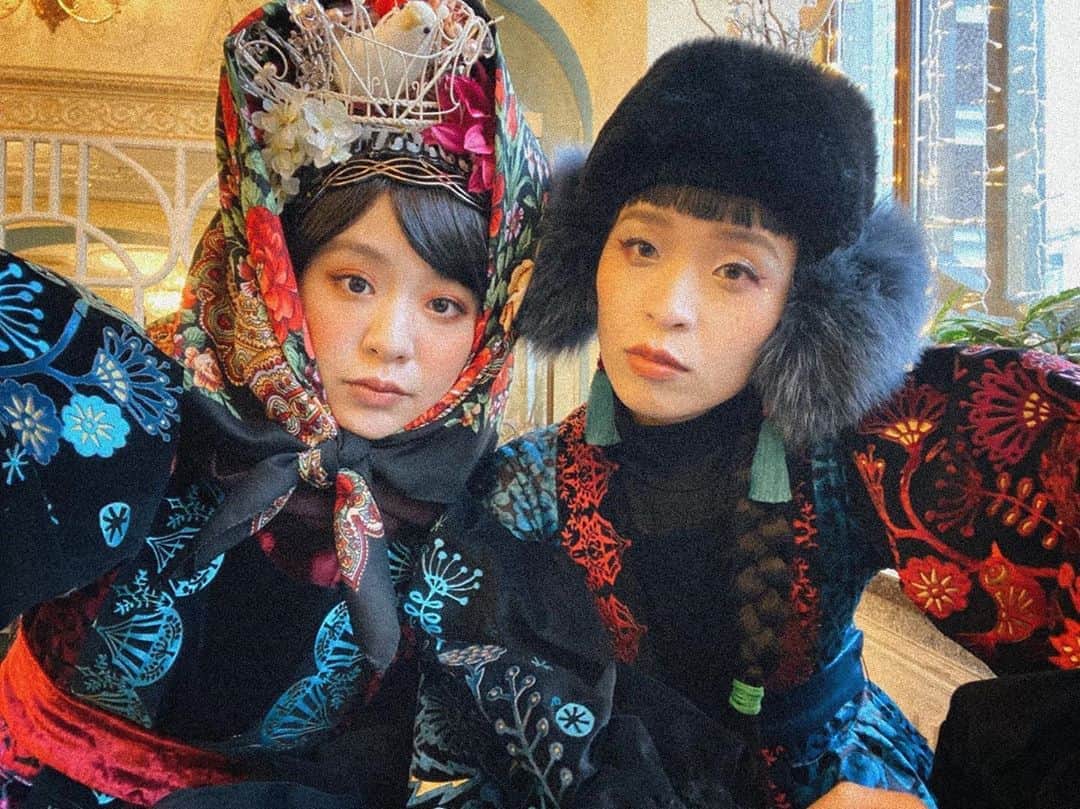 小春のインスタグラム：「Шесть дней спустя ... #charanporantan  #чаранпорантан」