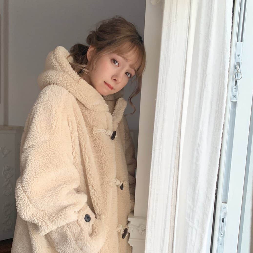 柴田あやなのインスタグラム：「お知らせでございます❤︎ 1月24日にWWD Beautyのイベント「ビューティテイスト・トーキョー」のヘアアレンジショー（17:00～）にモデルとして出演させていただきます🥰入場料無料です！  詳細↓ 1/24（Fri）15:00‐20:30（OPEN 14:30,LAST 20:00） LUMINE0（ルミネ ゼロ）東京都渋谷区千駄ヶ谷5-24-55　NEWoMan５F」