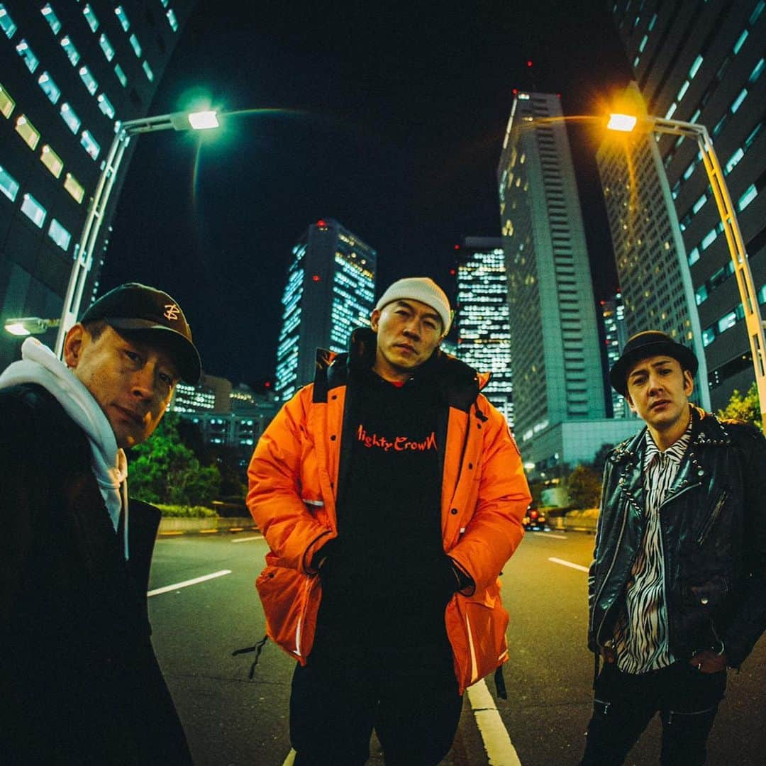 mastasimonさんのインスタグラム写真 - (mastasimonInstagram)「New Releasing ! Dropping Saturday! ・・・ 誰もがきっと 誰かのヒーロー” MASTA SIMON(Mighty Crown)プロデュースによるChozen Lee＆J-Rexxxが放つ2020年最新曲！ ・ ・ 2020.1.25(土)Apple Music/Spotify/LINE Music他、主要音楽サービスにて配信開始🔥🔥 ・ @mastasimon @chozenleefire @nonstopman1986 / @mightycrown ・ #notyourhero #mightycrown #chozenlee #jrexxx #reggae #hiphop #trap #roots」1月22日 19時40分 - mastasimon