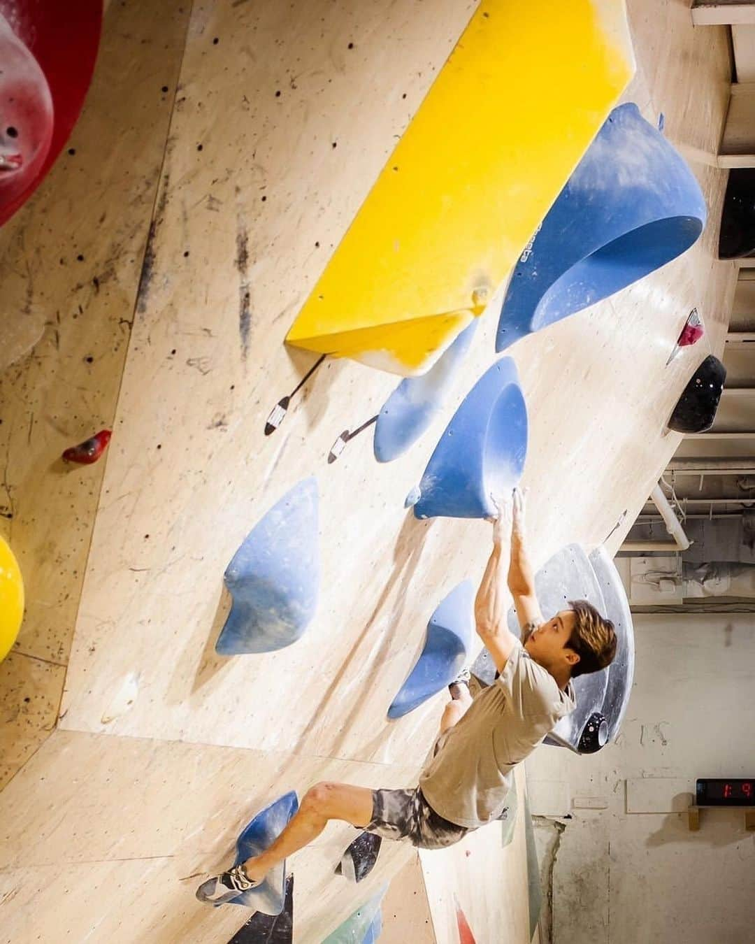 チョン・ジョンウォンさんのインスタグラム写真 - (チョン・ジョンウォンInstagram)「Last session japan training trip time is so fast Nice to see you again today sensei @katsu_fsp and climb with my friends @fujii_kokoro @taiseiishimatsu 🙏 📸 @buenoueno 🙏 @adidas @adidasterrex  #adidas #adidasterrex」1月22日 20時23分 - chonjongwon96