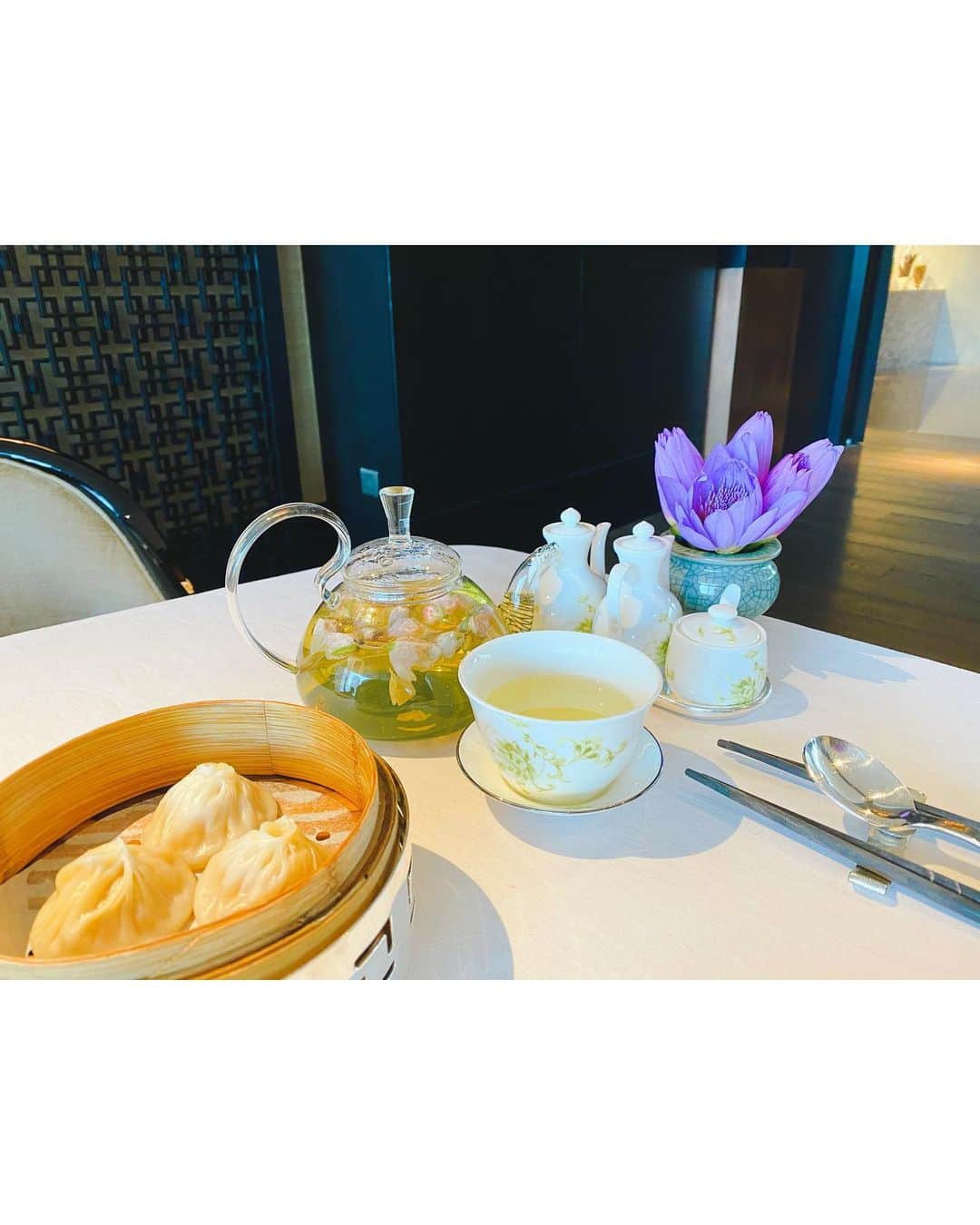 岡本杏理さんのインスタグラム写真 - (岡本杏理Instagram)「飲茶♡  ここのお店、お茶もお料理もデザートも全部とっても美味しかったなぁ たっくさんいただきました🥟 #薔薇茶」1月22日 20時21分 - anri_okamoto