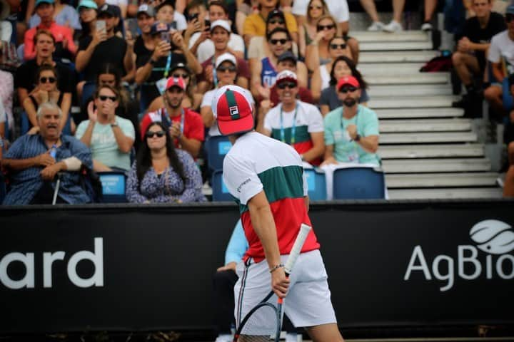 ディエゴ・シュワルツマンさんのインスタグラム写真 - (ディエゴ・シュワルツマンInstagram)「A 3ERA @australianopen ✅🇦🇺😏🏃‍♂️」1月22日 20時51分 - dieschwartzman