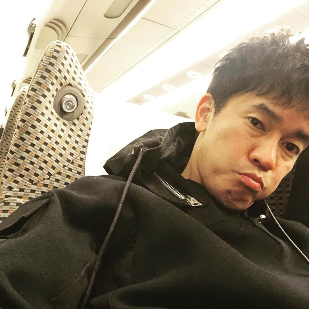 武井壮さんのインスタグラム写真 - (武井壮Instagram)「昨日買ったsacaiのパーカーがもう活躍している。。あったかくて柔らかくて一枚でいける、ナイスや。。」1月22日 20時58分 - sosotakei