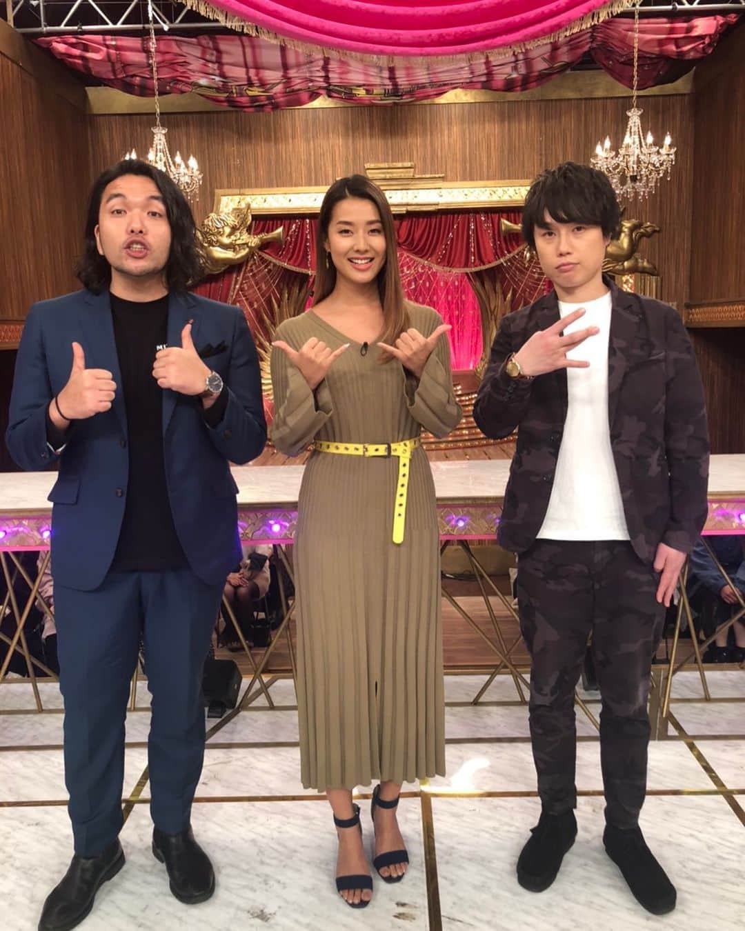 盛山晋太郎のインスタグラム：「初ネタパレ！  #ネタパレ #テレビで漫才できるのは良いですねぇ #見取り図180cmあるのですが #すみれさんも同じくらいだ。 #背が高くてカッコいい素敵な女性でした #顔のデカさの違いは承知なので」