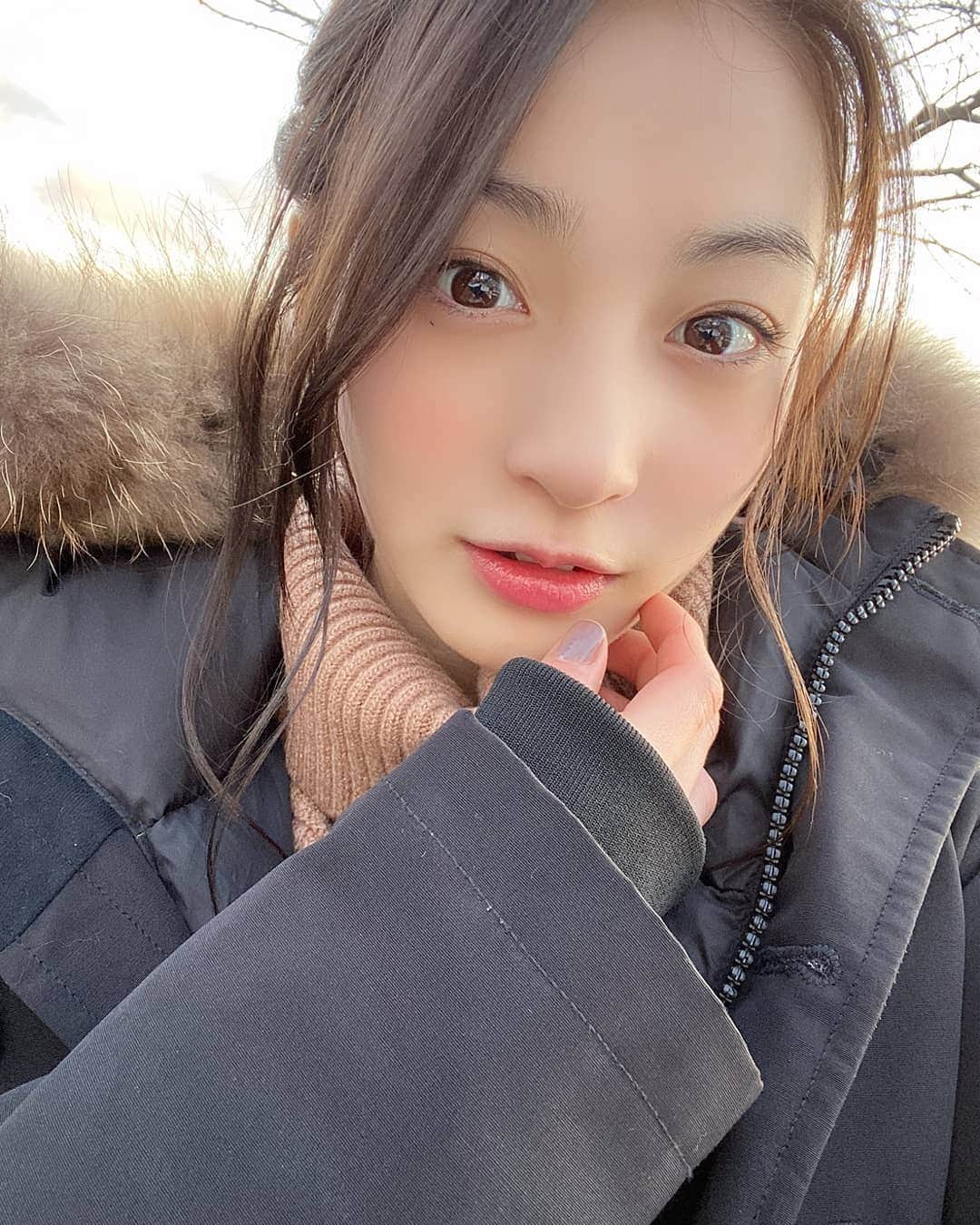 山本花織のインスタグラム：「． リリイベありがとうございました☺︎． MVも公開されたのでぜひ見てください〜❄️」