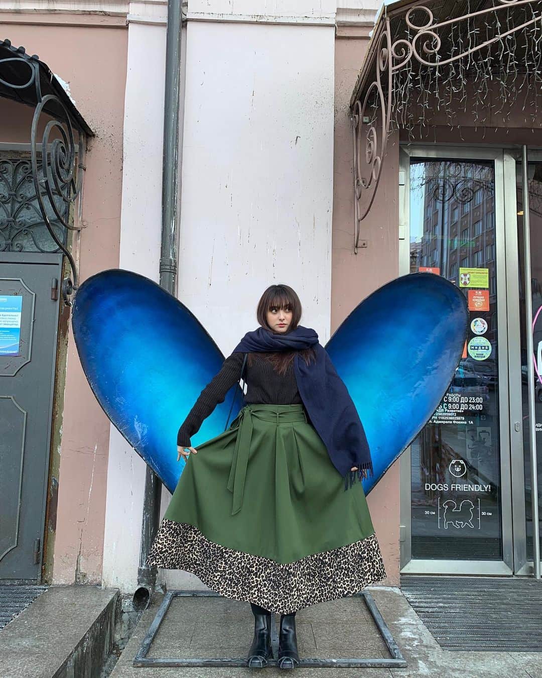 石田ニコルさんのインスタグラム写真 - (石田ニコルInstagram)「❤️❤️ #russia  ムール貝の羽つけたよ」1月22日 21時29分 - nicole_ishida