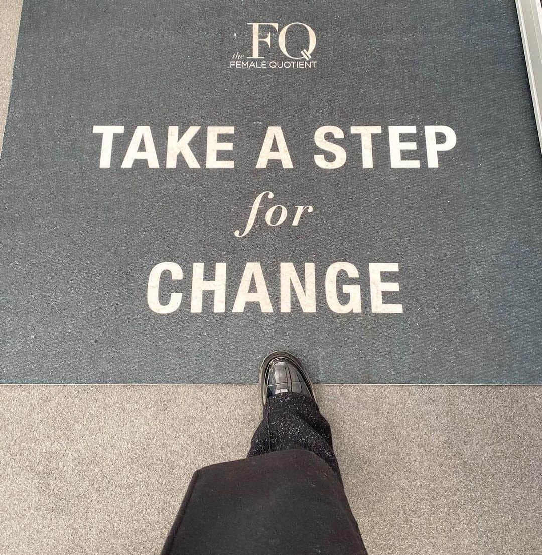 プリヤンカー・チョープラーさんのインスタグラム写真 - (プリヤンカー・チョープラーInstagram)「#Davos2020 Day 2 with @glblctzn. 🌎 I’m taking my step for change. Are you?」1月23日 7時02分 - priyankachopra