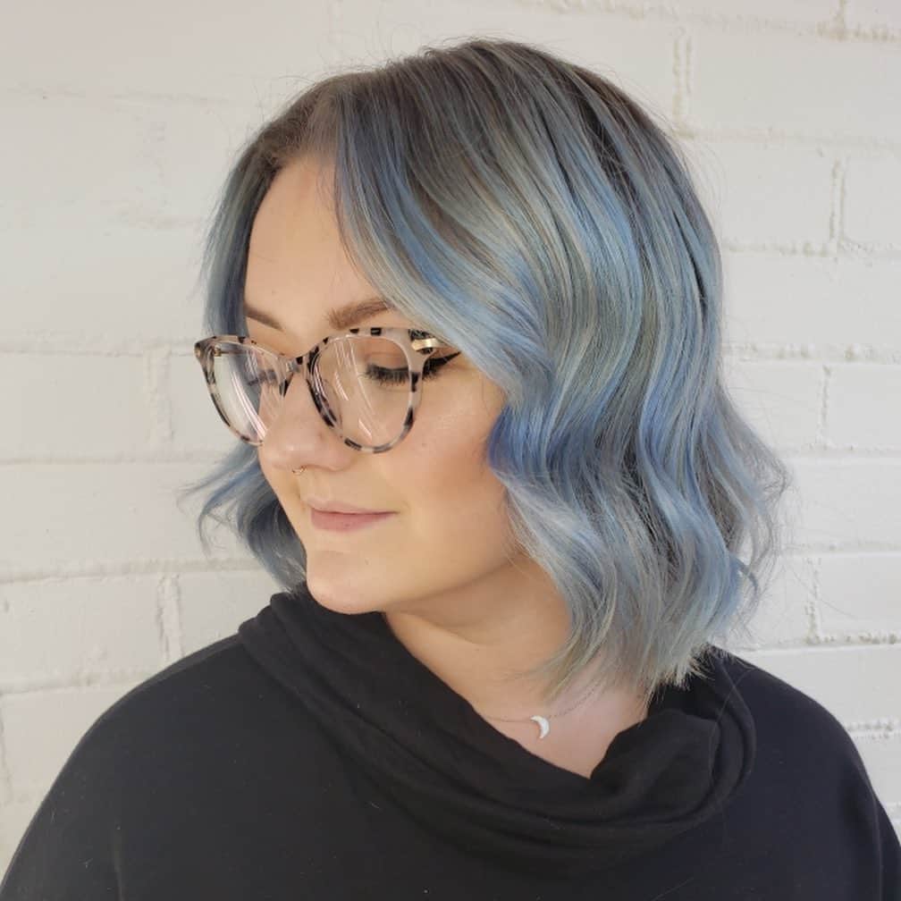 東京ビューティークリニック【公式】のインスタグラム：「Blue jean baby. by @katelynwebbhair 💫」