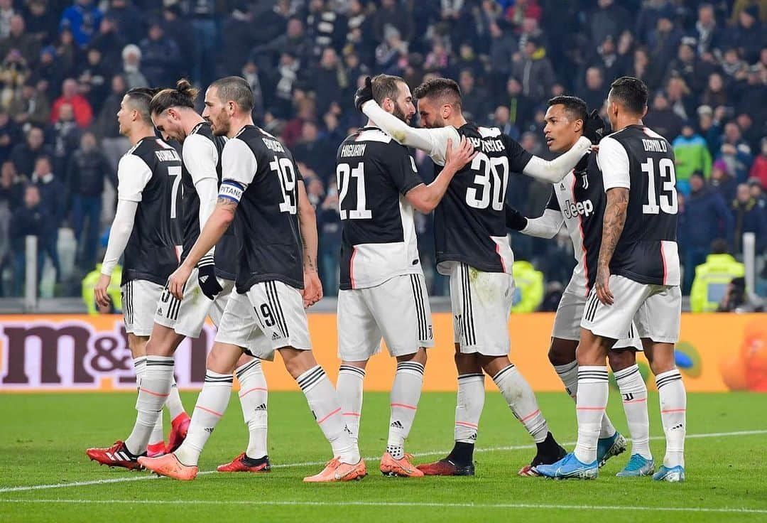 ロドリゴ・ベンタンクールさんのインスタグラム写真 - (ロドリゴ・ベンタンクールInstagram)「Siamo in semifinale! Grande gioia per il mio primo goal all’Allianz Stadium 🏟⚽ #CoppaItalia #JuveRoma #ForzaJuve @juventus  Estamos en semifinales! Una alegría muy grande marcar mi primer gol en el Allianz Stadium 🏟⚽ #CoppaItalia #JuveRoma #ForzaJuve @juventus」1月23日 7時42分 - rodrigo_bentancur