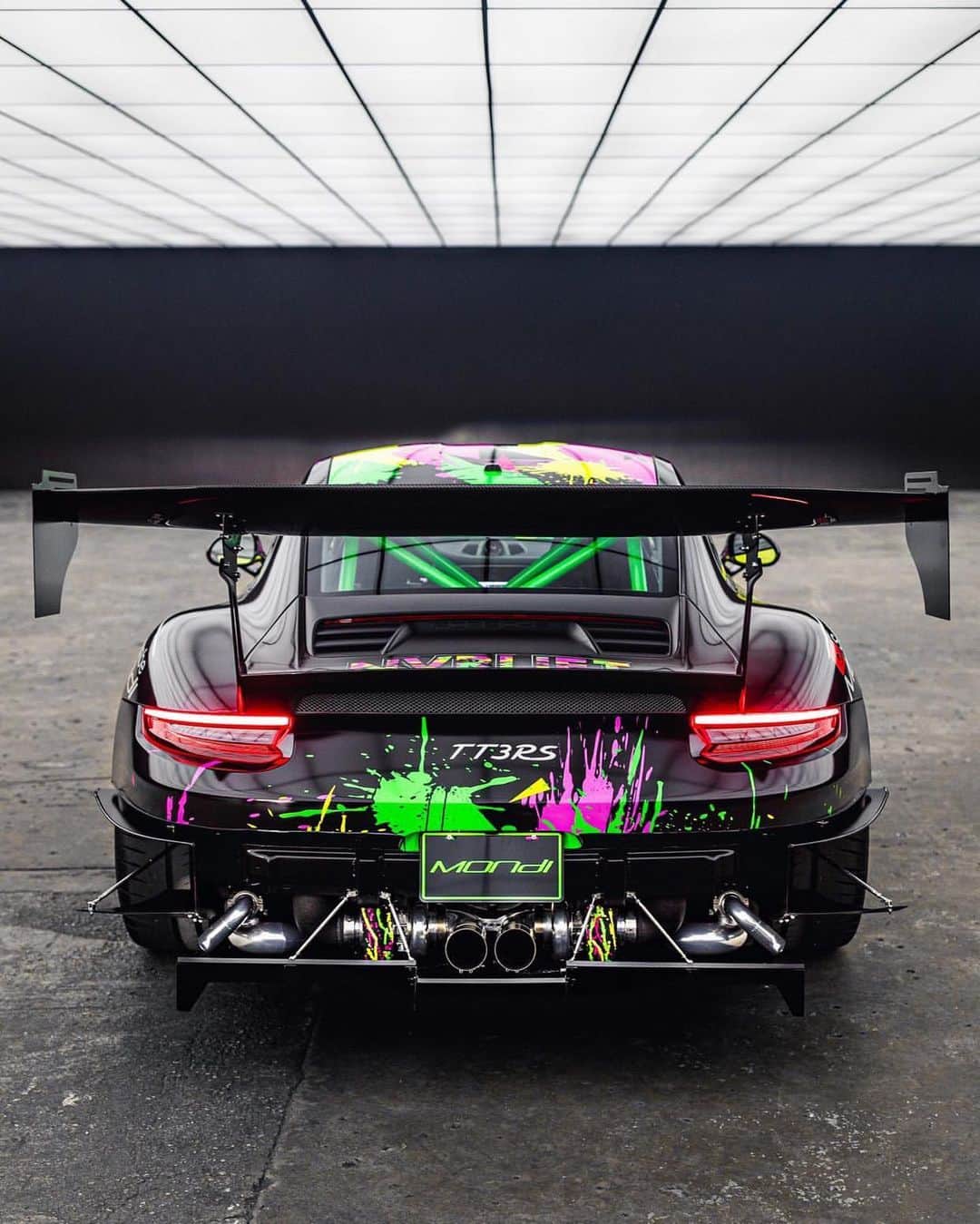 CARLiFESTYLEさんのインスタグラム写真 - (CARLiFESTYLEInstagram)「The worlds first Porsche GT3 RS with Twin Turbos owned by @edmond_mondi」1月23日 7時52分 - carlifestyle