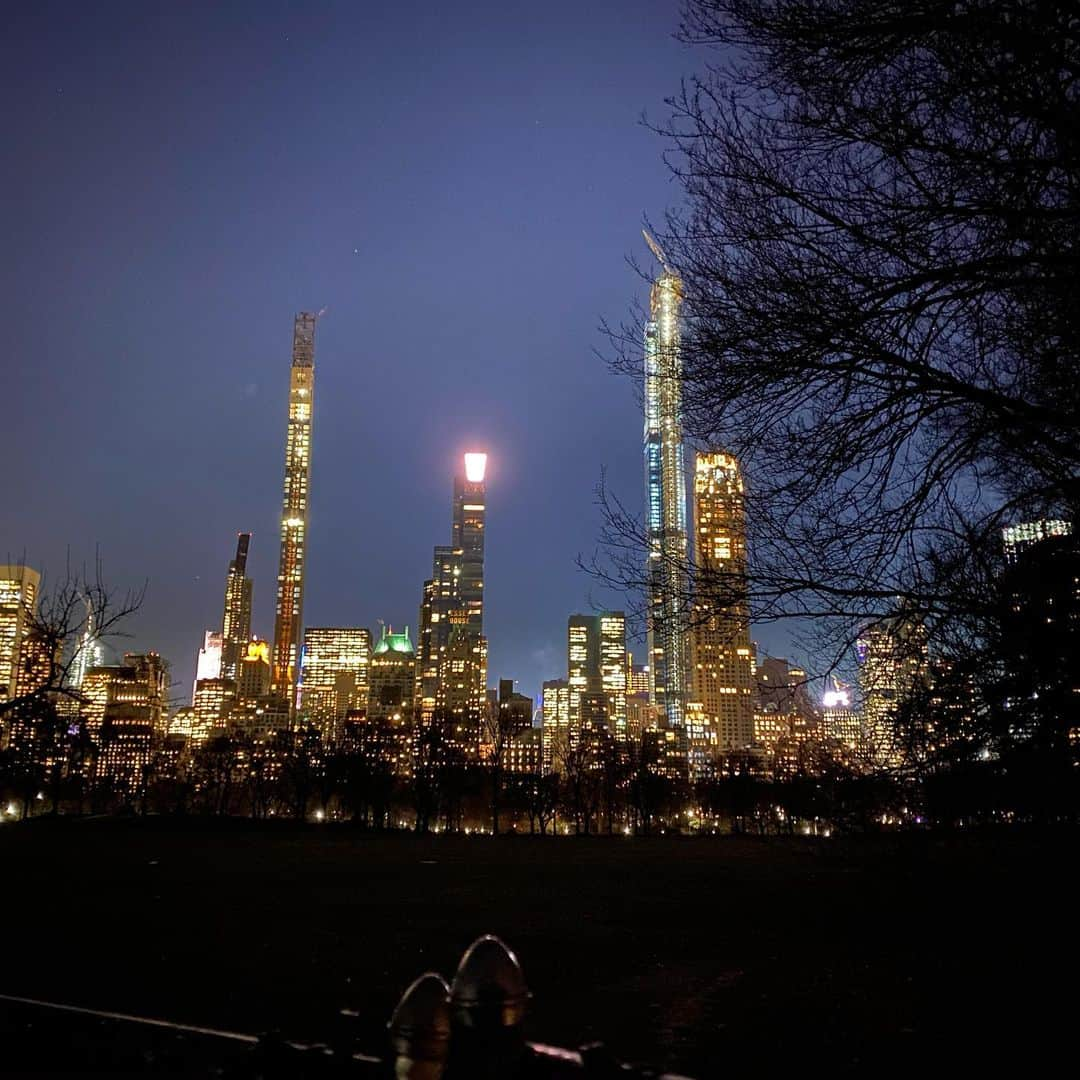 林信行さんのインスタグラム写真 - (林信行Instagram)「‪#CentralPark after dark ‪#ShotOnIPhone11Pro‬ ‪#NightMode ‬」1月23日 8時03分 - nobihaya