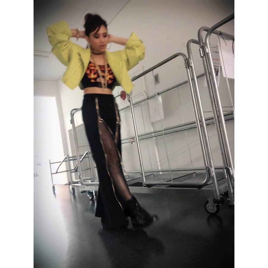 Beverlyさんのインスタグラム写真 - (BeverlyInstagram)「Outfit for my「Kamen Rider Kuuga! 」Performance✨💯 Love this! 💖 Hair&Make: @shihominishio  Styling:@m1nam1_515  #beverly #ビバリー #超英雄祭2020 #仮面ライダークウガ」1月22日 23時50分 - beverly_official_