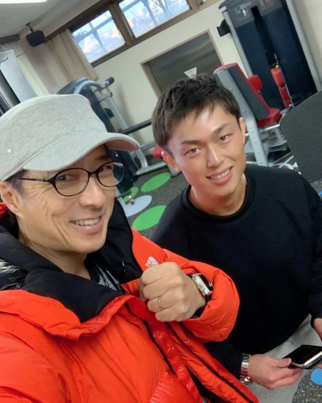 のインスタグラム：「これからお世話になるパーソナルトレーナーの斉藤大知くんです！今年は肉体改造する！ 斉藤トレーナ宜しくお願いします😉🙏 https://anfida.com/  #トレーニング #パーソナルトレーニング #パーソナルトレーナー  #斉藤大知  #anfidapersonalgym」
