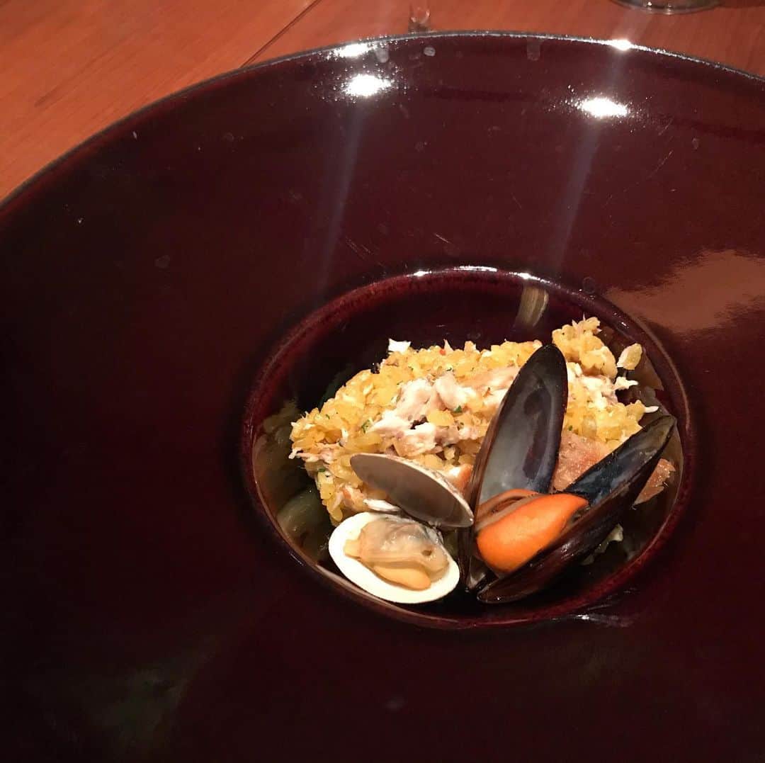 井脇幸江さんのインスタグラム写真 - (井脇幸江Instagram)「またまた行ってきました❣️ これが、オーナーシェフが理想とする食事の楽しみ方✨  お食事毎に合うワイン🍷を飲みながら会話を楽しむ。 幸せな時間の過ごし方だと思います。 「ラ・ボケリア」は四ッ谷と四谷三丁目の間。新宿通り沿いです💓  このコースはもっとお料理が出てきて7,000円。 ワインだけでもそのくらいだと思います。倍払っても惜しくない❗️くらいの内容😘🎉 是非みなさんも行ってみて下さい。「井脇幸江のインスタを見た」と言ってくだされば、特別丁寧にしてくれる👍🏻はず😆✨💕 大好きな女子4人での楽しいお食事でした😊  #Ballet #Dancer #バレエ #バレエダンサー #芸術 #芸術観賞 #舞台 #stage #美の世界 #四ッ谷 #Iwaki Ballet Company #バレエスタジオ #バレエ教師 #バレエ教室 #美しい #楽しい #人生 #楽しい食事 #ワイン #女子会 #井脇幸江」1月23日 0時04分 - yukie.iwaki