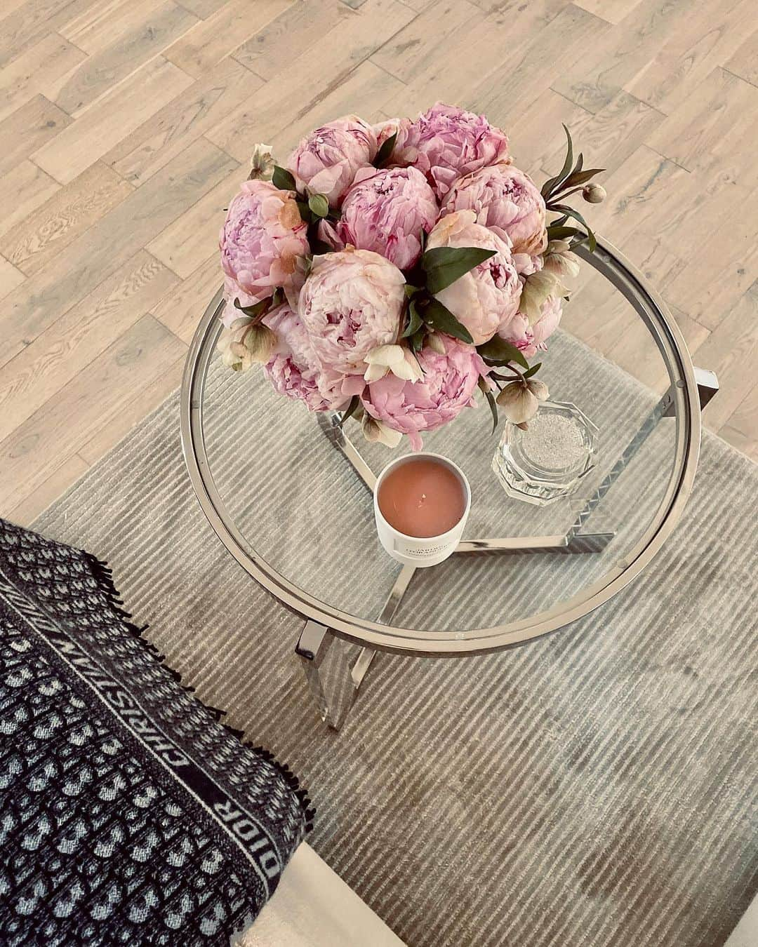 Camila Coelhoさんのインスタグラム写真 - (Camila CoelhoInstagram)「quiet mornings🌸 #home  bom dia, amores!  #goodmorning」1月23日 0時17分 - camilacoelho