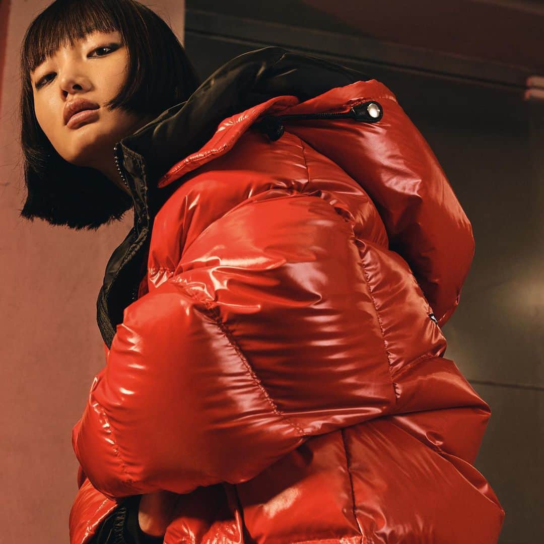 ディーゼルのインスタグラム：「The comfiest and warmest piece of our #LNY collection? Here you go. Celebrate the #YearOfTheRat with us.」