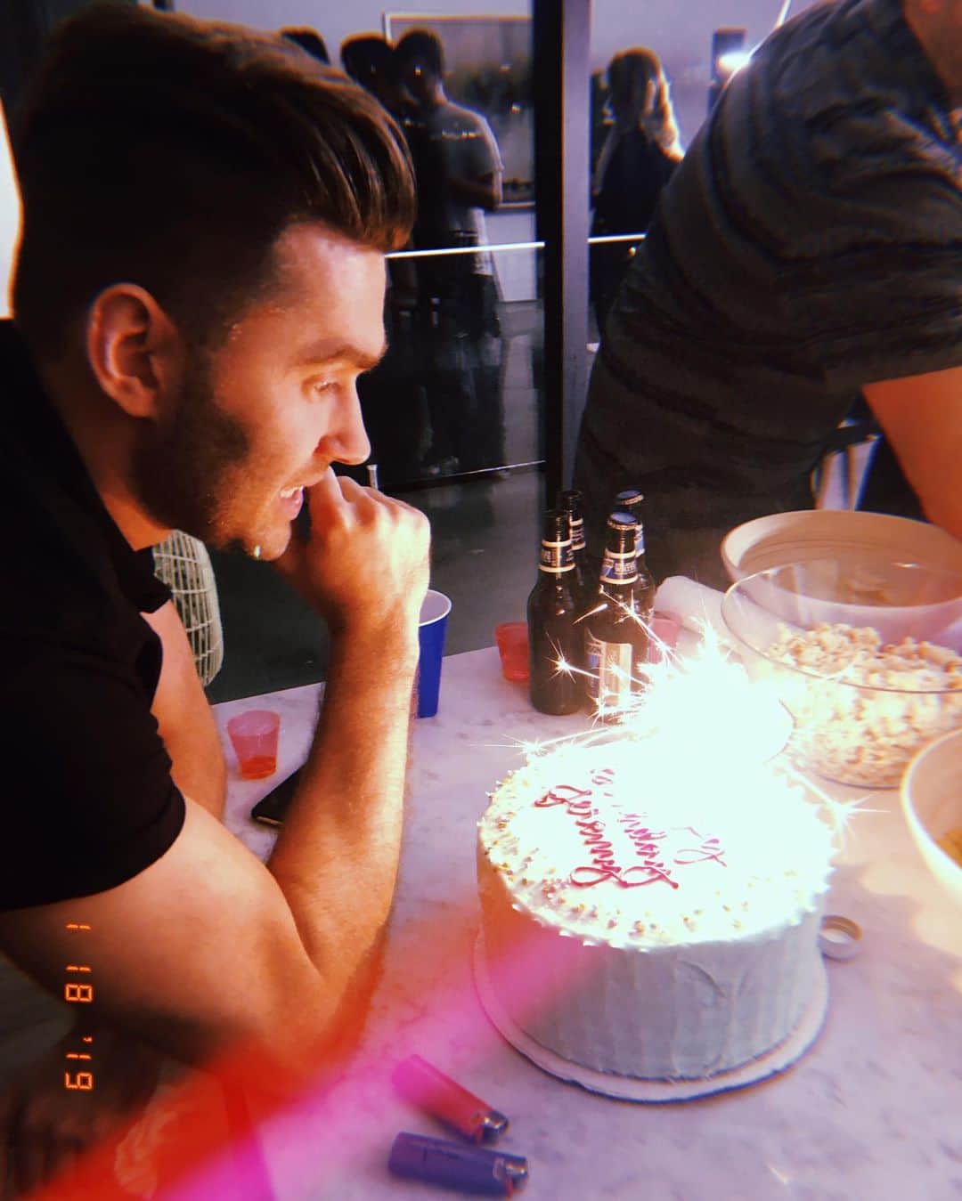 Lauren Riihimakiさんのインスタグラム写真 - (Lauren RiihimakiInstagram)「happiest of birthdays to my best friend & love @jeremymichael22 🎈✨ thank you for always eating my sometimes questionable home cooked meals, always knowing exactly what to say, being my fav travel partner & showing me the level of love and respect that you have 🥺❤️ I love u forever + happy birthday, this year is going to be the best yet」1月23日 2時11分 - laurdiy