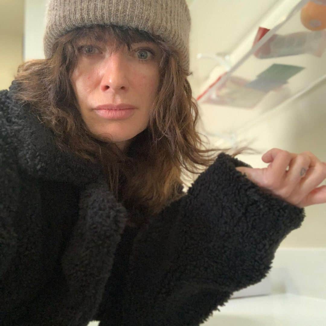 レナ・ヘディのインスタグラム：「Day 3. RITA. She ain’t playing wit no humps」