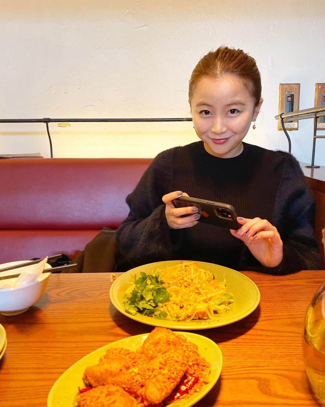のインスタグラム：「とにかく唐揚げ、手羽先、バッファローウイングが好き🥺 #鶏好きに悪いやつはいない。」