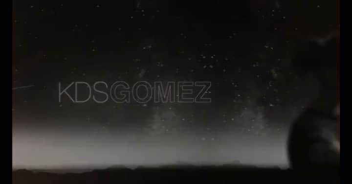 ミラ・キュニスのインスタグラム：「Selena Gomez - Crowded Room (Sad Version)  Username: KDS Gomez (YouTube) Link: https://youtu.be/Oxkmds7-ip0 #selenagomez #Rare #newalbum」