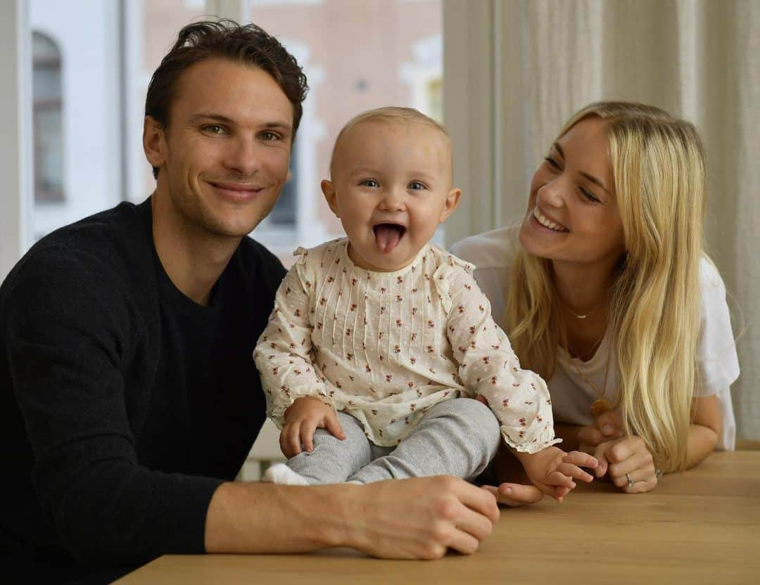 アルビン・エクダルのインスタグラム：「Just a casual family photo..」
