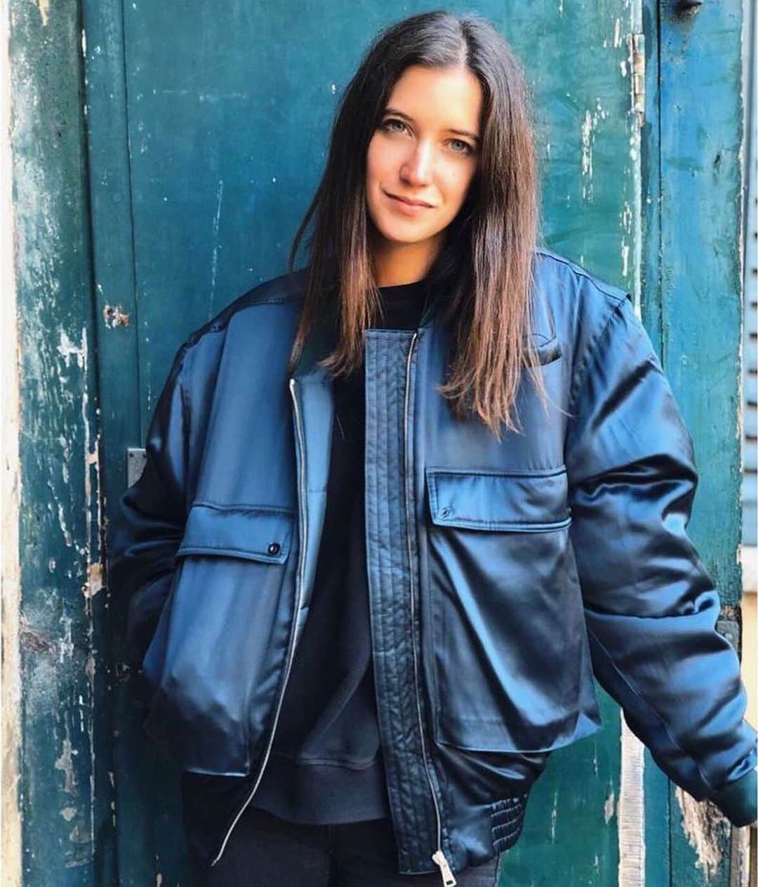 のインスタグラム：「Our last few teal silk Rene bomber jacket are now on sale, 50% off.  Repost by the beautiful @__jananas . Available also in burgundy and black. This jacket is 100% silk satin, lined in 100% habotai silk quilted with recycled polyester wadding.」