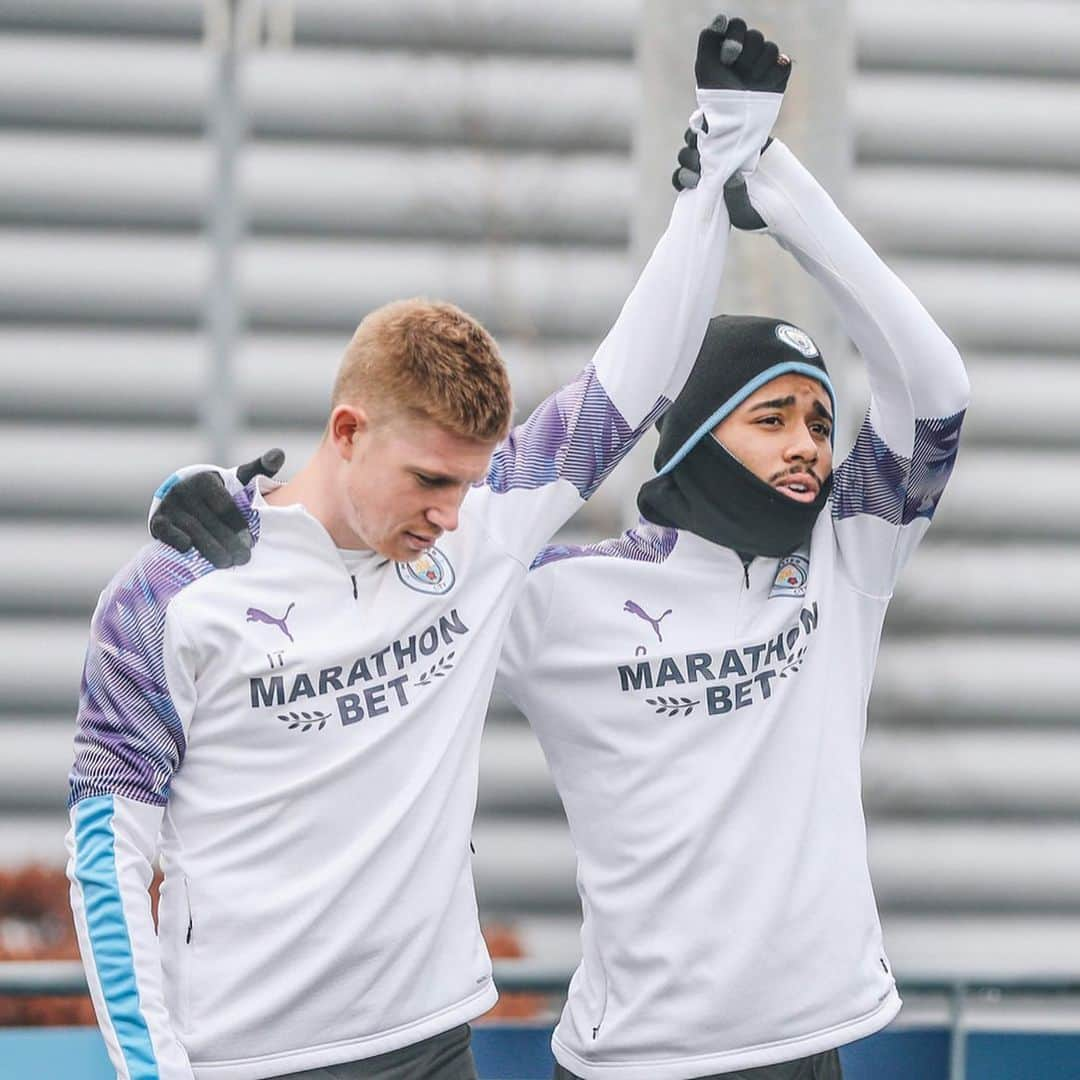 マンチェスター・シティFCさんのインスタグラム写真 - (マンチェスター・シティFCInstagram)「*Applies mist filter* 🌫⠀ ⠀ ⠀ #ManCity」1月23日 4時12分 - mancity