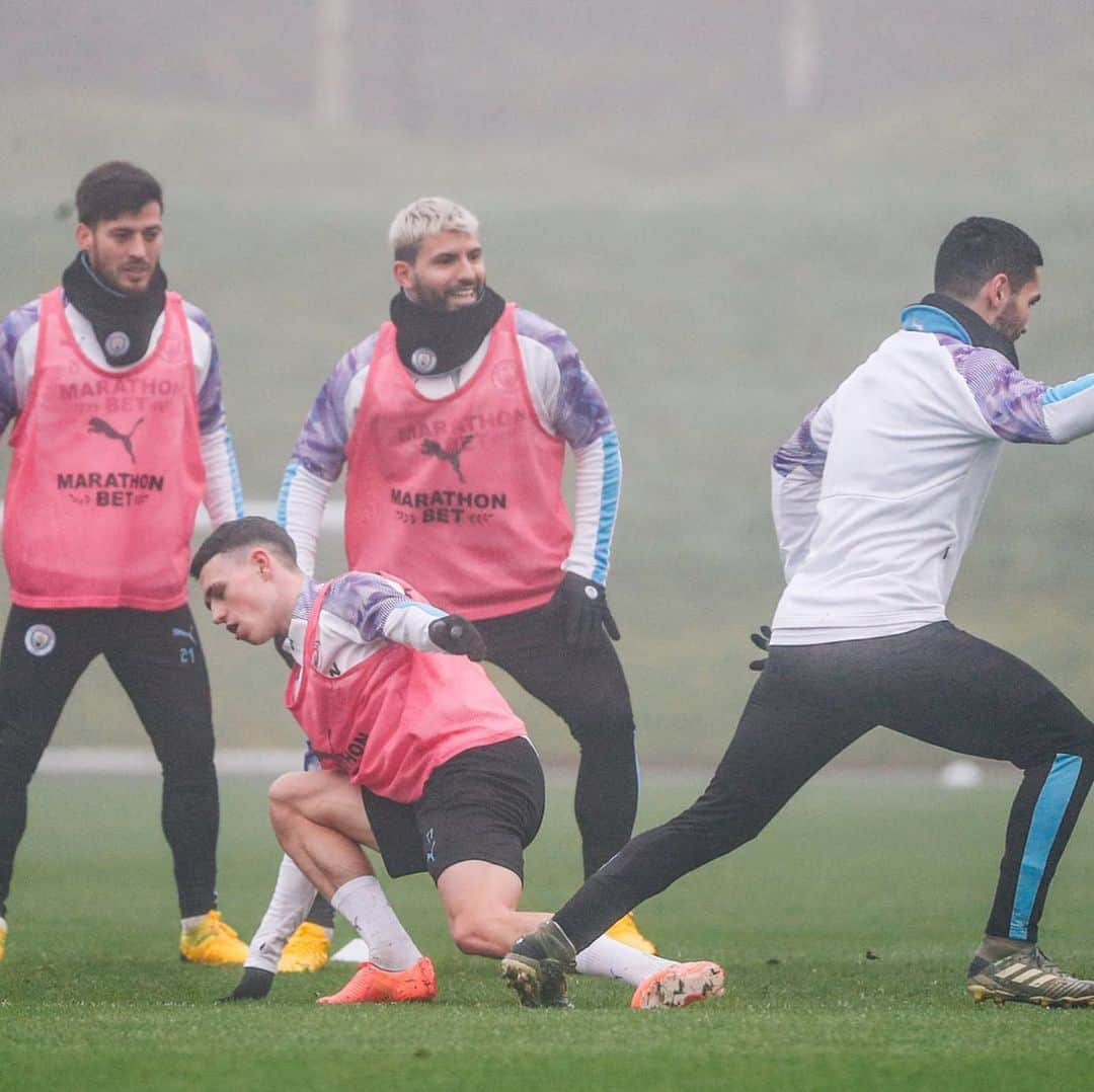 マンチェスター・シティFCさんのインスタグラム写真 - (マンチェスター・シティFCInstagram)「*Applies mist filter* 🌫⠀ ⠀ ⠀ #ManCity」1月23日 4時12分 - mancity