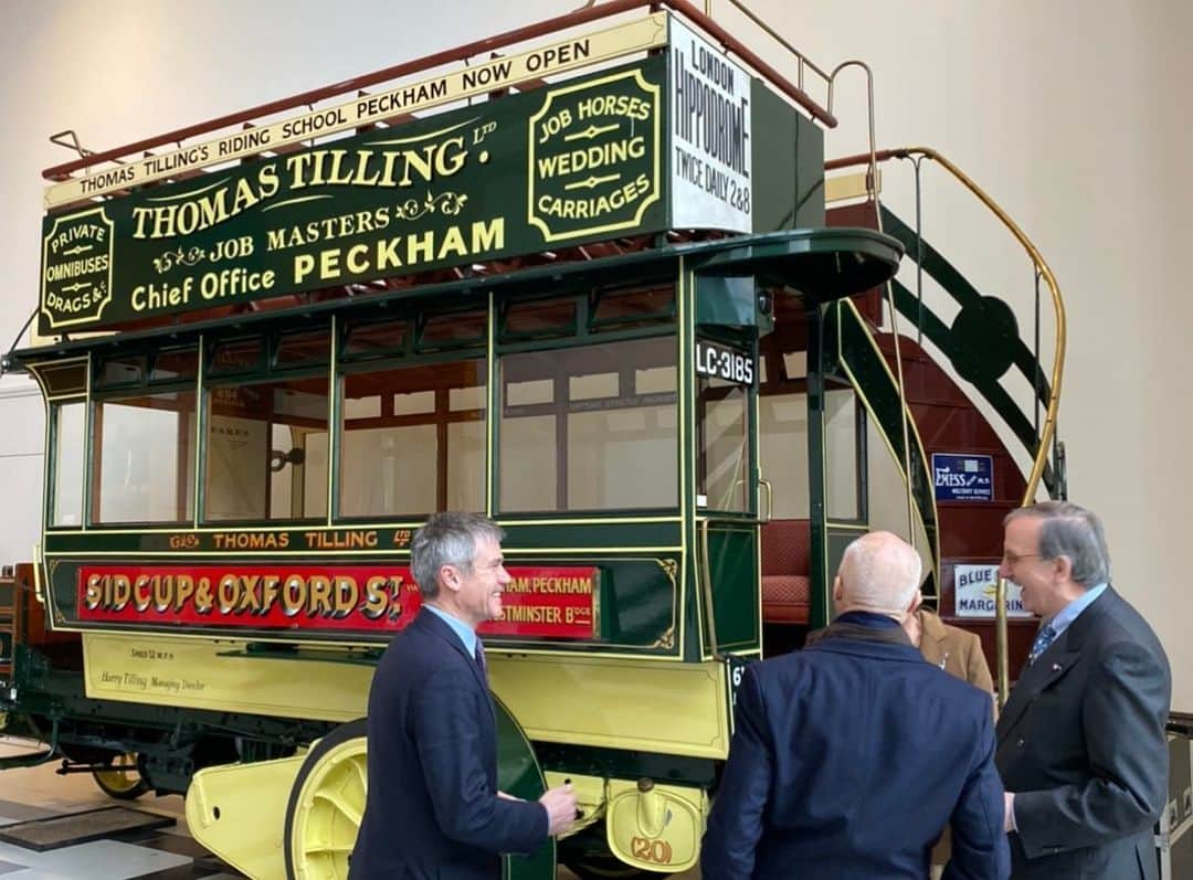 ノーマン・フォスターさんのインスタグラム写真 - (ノーマン・フォスターInstagram)「With Evert Louwman and James Wood at the Louwman Museum in The Hague - a few out of more than 200 automobiles - a memorable experience of a great museum!」1月23日 4時13分 - officialnormanfoster