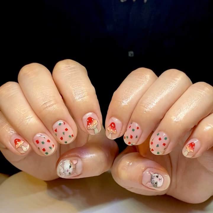 北欧ネイルサロンのインスタグラム：「🐈　× 🍄　× 🚩」