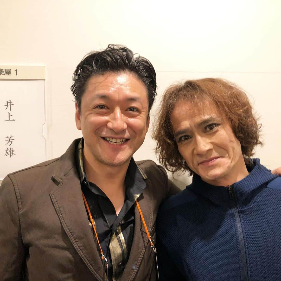 石丸幹二さんのインスタグラム写真 - (石丸幹二Instagram)「#シャボン玉とんだ宇宙までとんだ 大好きだった音楽座の作品と令和のいま巡り逢えるとは！それも #土居裕子 さんが出ていらっしゃる！　夢のようなひと時でした。  #井上芳雄 君　最高なステージでした。楽屋では #濱田めぐみ さん #畠中洋 さん 四季で同期の　#相川忍 さん 他にも沢山の仲間達に再会。#咲妃みゆ さん 素敵なお佳代 見せてくれてありがとう。#石丸幹二」1月23日 17時00分 - team_kanji_ishimaru