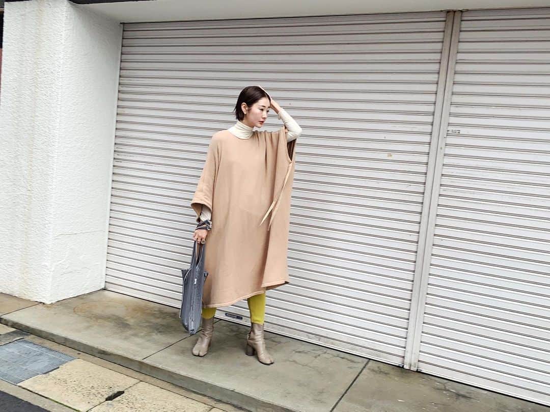 ジュジュのインスタグラム：「ツブツブの方の♫ . てかね。 おススメstylingが幅広過ぎて悩む... . seasonもsceneも様々活躍してくれるから、かなり重宝しそう👀 . ...coming soon . イヤリングの詳細はお待ち下さい🙏🤍 .  #AkariH#accessory#costumeaccessory#fashion akarih#akarihchic#アカリ#アカリチック#Akarih#アカリ #2020preＳＳ#www.akari-h.jp#hrkフク」