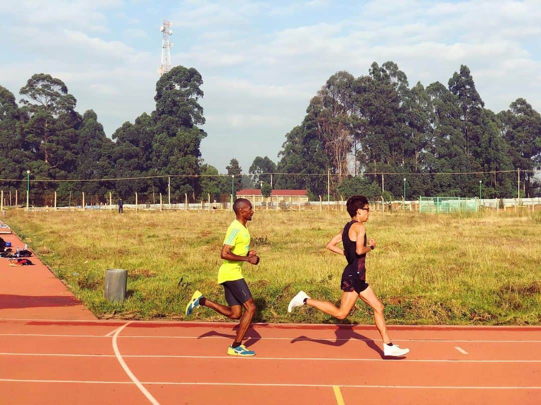 神野大地さんのインスタグラム写真 - (神野大地Instagram)「太陽と大地！☀️ 朝日が上がると共にSTART！🏃‍♂️🏃‍♂️ #ケニア合宿」1月23日 17時19分 - daichi_0913