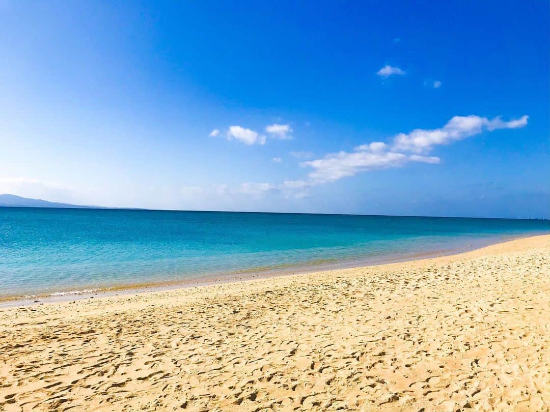 安藝正俊さんのインスタグラム写真 - (安藝正俊Instagram)「: okinawa quality🏝 chill time... : #日本#japan#沖縄#okinawa #day#off#vacation#life #海#sea#ccean #clear#blue #nature#naturephotography #うちなーらいふ#海のある生活 #chill#time#good#view #あきま散歩 #end」1月23日 17時31分 - akimasa_okinawa