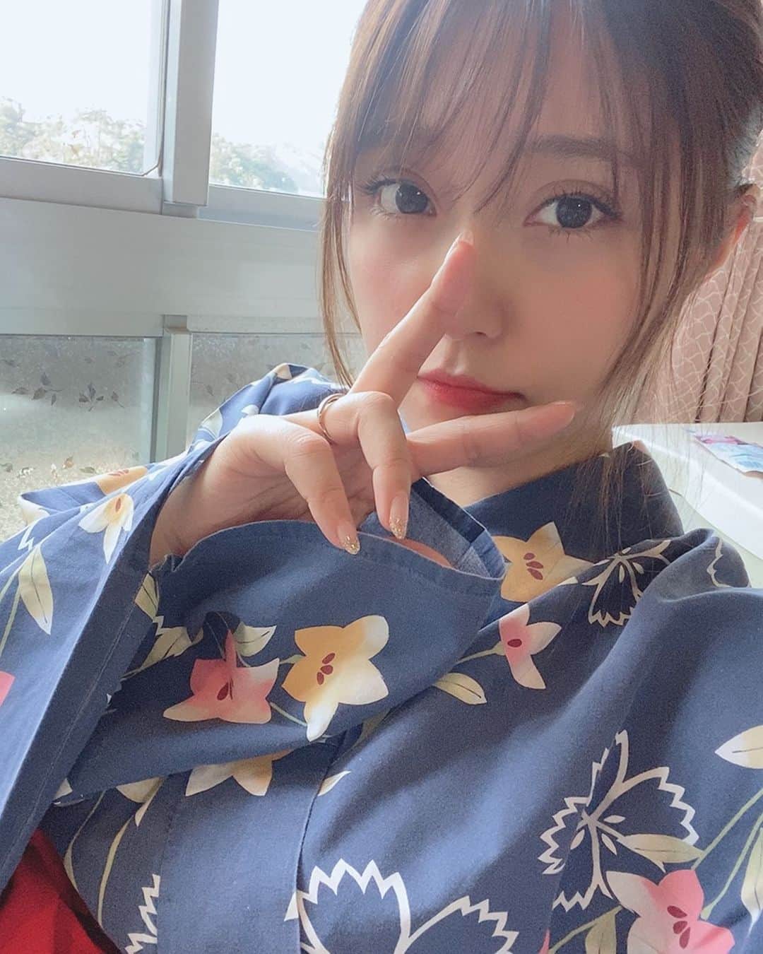 堤ゆきみのインスタグラム：「温泉行きたい♨️」