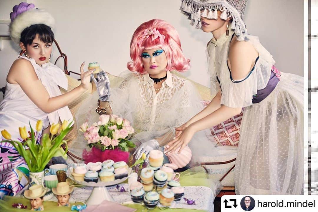 ジュン中山のインスタグラム：「#repost @harold_mindel  ・・・ Check out my New Women’s HARAJUKU Editorial “WHERE THE CATWALK GOT ITS CLAWS” in SPIRIT & FLESH MAGAZINE @spiritandflesh Photographs by Me, HAROLD MINDEL @harold.mindel Starring JUN NAKAYAMA @junnakayama Cecelia Gault @ceciliagault  Miss Madeline @missmadeline666  Styled and Creative Direction by YACHI GAULT @neko_babooshka Hair by MAKO LIJIMA @makohairmakenyc Makeup by DMITRY @makeupbydmitry Wigs by STEVEN PERFIDIA @steven.perfidia.kirkham Styling Assistant CHRISTOPHER SANDERSON @fashion_will_kill_you Retoucher WOJCIECH CYGANIK @abuzzretouch Wearing @celestinocouture @neu_byrne @galpon.co @islynyc @laruicci @monalizabeth_elizabethbrown and Billy’s Bakery Cupcakes @billysbakerynyc - - - #editorial #editorialphotography #harajuku #couture #harajukustyle #fashion #streetstyle #streetfashion #kiki #letshaveakiki #spiritandflesh #snfm #womensfashion #japanese #japan wigs #teaparty #eyelashextensions #elegant #luxurylifestyle #luxury #lux #nyc #lgbt #portraitphotography #portrait #colorful #tea #colorphotography」