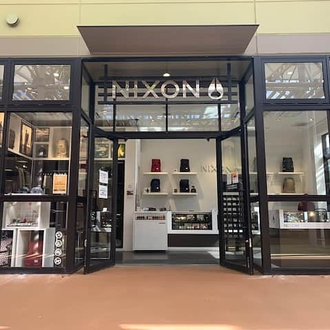 NIXON GIRLさんのインスタグラム写真 - (NIXON GIRLInstagram)「日頃より当店をご利用頂き誠にありがとうございます。  この度NIXONプレミアムストア沖縄店は2020年2月2日（日）をもちまして閉店させて頂くこととなりました。  これまでのご愛顧、心より感謝申し上げます。また　皆様にはご不便、ご迷惑をお掛け致します。  最終日まで閉店セールを開催しておりますので　お近くにお立ち寄りの際は是非　ご来店ください。 閉店を迎える日まで、是非皆様のご来店をスタッフ一同お待ちしております。 #沖縄アウトレットモールあしびなー  #閉店のお知らせ」1月23日 9時48分 - nixon_women_jp