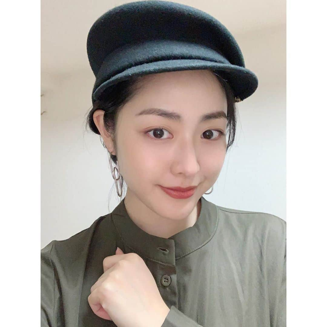 松浦雅のインスタグラム：「今日もいちにちがんばりましょう。 #goodmorning #hat #🎩」