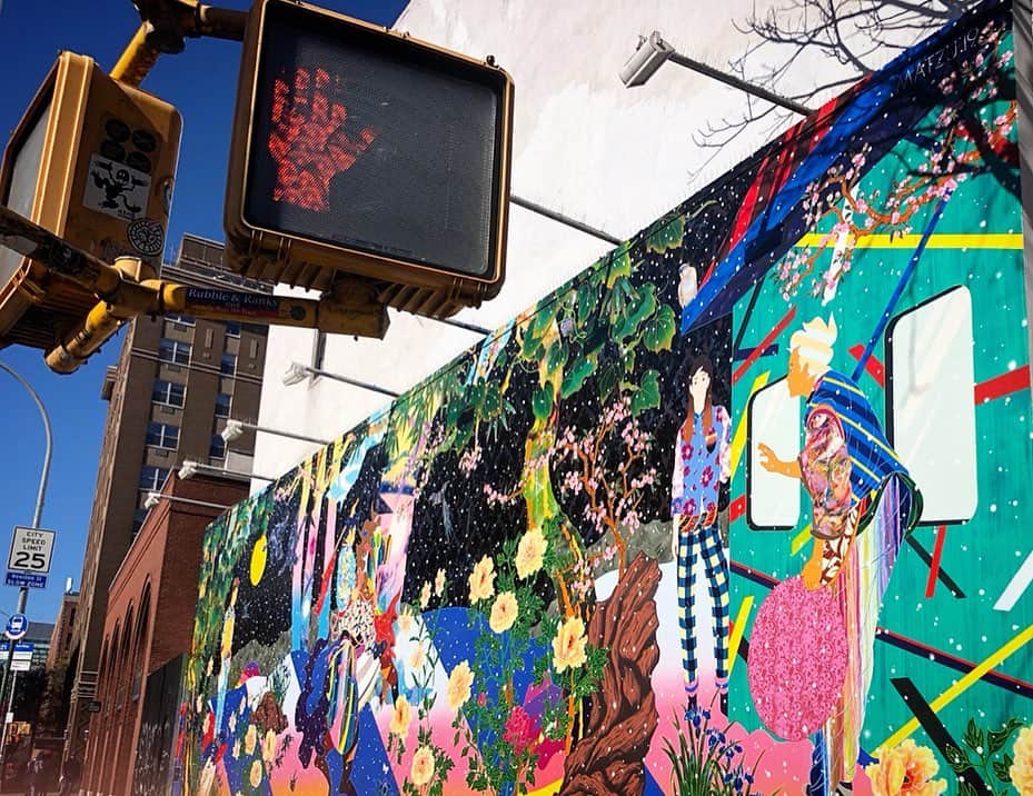 MiChiさんのインスタグラム写真 - (MiChiInstagram)「My dear friend Matzu painted the legendary Bowery Mural and I am beyond impressed with how it turned out. I’ve walked past this wall so many times and I have never seen anything so detailed and beautiful. I felt so SO proud, I had to hold back tears as I stood there and took a million pictures 😂 伝説のバワリーウォール。これまで色んな有名なアーティストがやってきたけど、初めて友達がこの壁で作品を披露した。何度も通り過ぎたこの壁でこんなに細かくて美しいアートを見るのは初めて。感動して思わず涙がでてきたよー😢 AMAZING work @tomokazumatsuyama You absolutely killed it 🔥🔥🔥 #bowerymural#thebowery#nyc#streetart#mural#japaneseartist#contemporaryart#tomokazumatsuyama#art#mural#newyorkart#newyork#nycartist」1月23日 10時32分 - michimadness