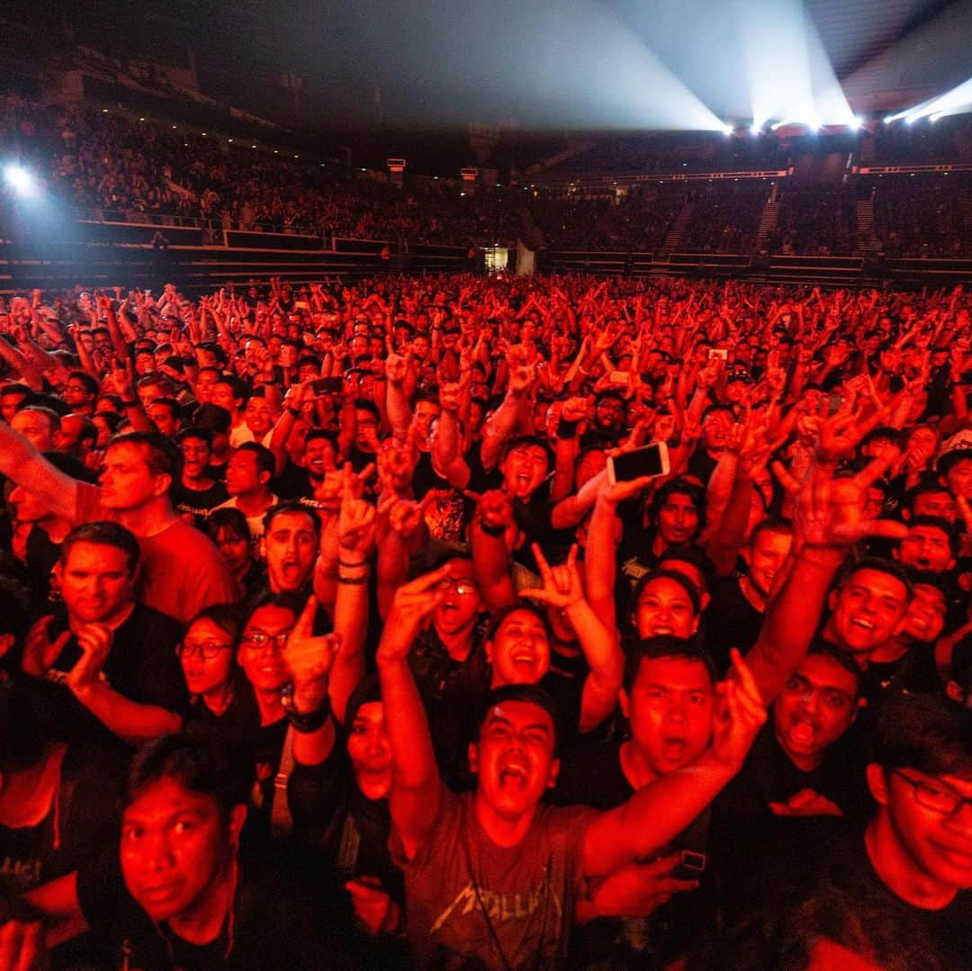 メタリカさんのインスタグラム写真 - (メタリカInstagram)「Three years ago in Singapore. 🇸🇬 #WorldWired #MetInSingapore 📸 @brettmurrayphotography」1月23日 11時42分 - metallica