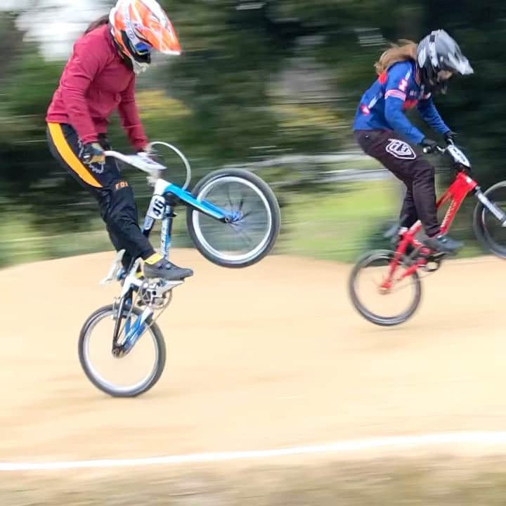 飯端美樹のインスタグラム：「昨日の練習 with @ayaka_asahina 👯‍♀️ #bmxlife」