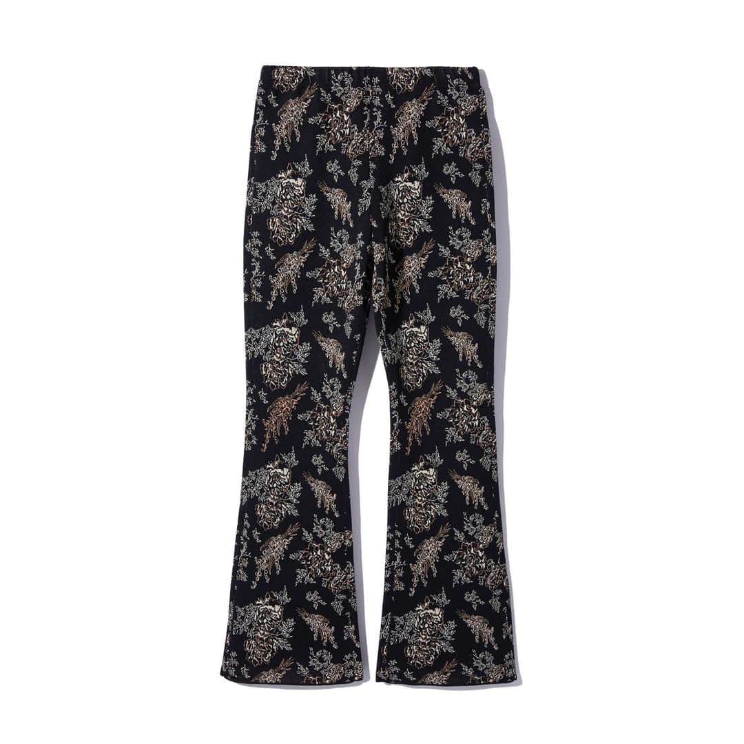 leinwande_officialさんのインスタグラム写真 - (leinwande_officialInstagram)「Garden Knitted Trousers is available online now.  #leinwande #leinwände」1月23日 12時08分 - leinwande_official