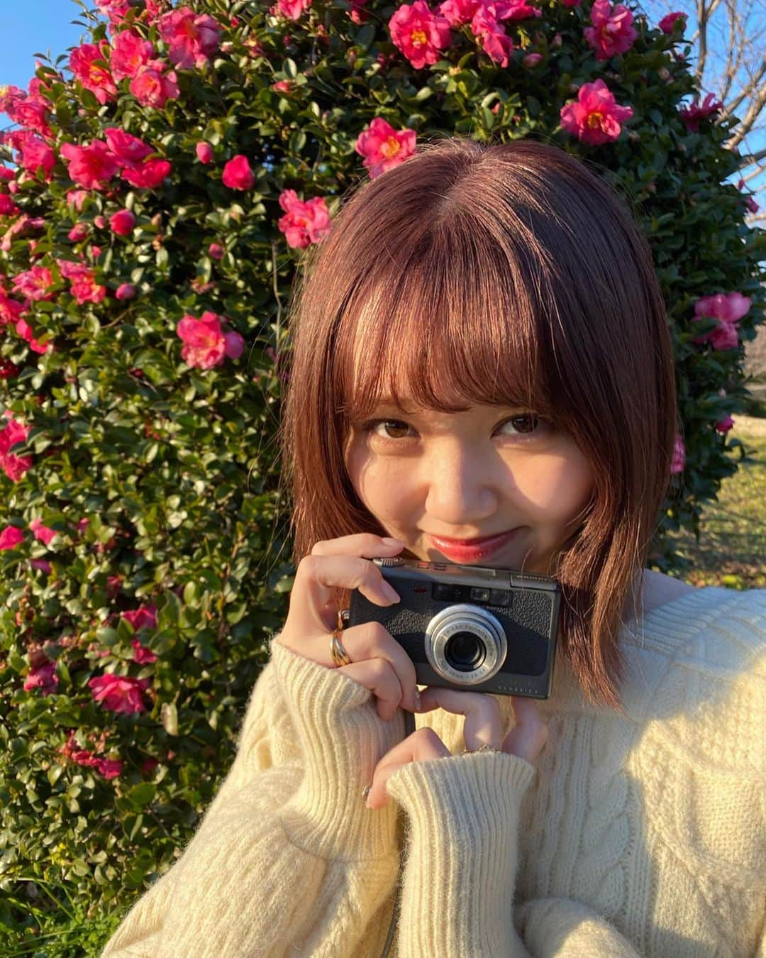 江野沢愛美さんのインスタグラム写真 - (江野沢愛美Instagram)「使ってるフィルムカメラは 📷FUJI film natura classica というものです☺︎ #naturaclassica」1月23日 13時25分 - enosawa_manami